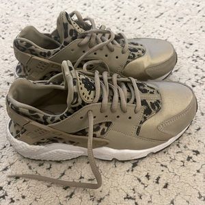 Women’s Nike Air Huarache Run - Rare Leopard Print - RUNS SMALL fits like a 5.5